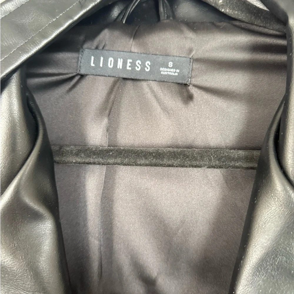 LIONESS - STATEN ISLAND JACKET IN BLACK - Picture 13 of 16